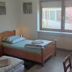 Monteursunterkunft - Fitters' With Shared Kitchen 公寓 Egenhofen