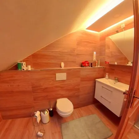 דירה Monteursunterkunft - Fitters' With Shared Kitchen *